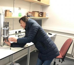 Lubica Slabon working in a research laboratory